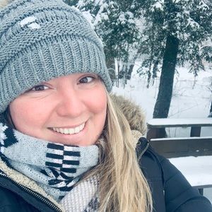 Meet your Posher, Elizabeth